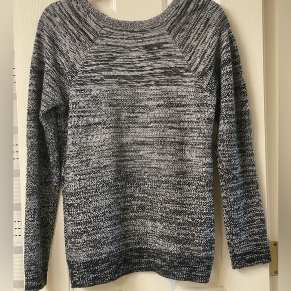 Volcom Women's Marled Knit Wool Blend  Crew Neck Sweater Size Medium - Picture 11 of 16